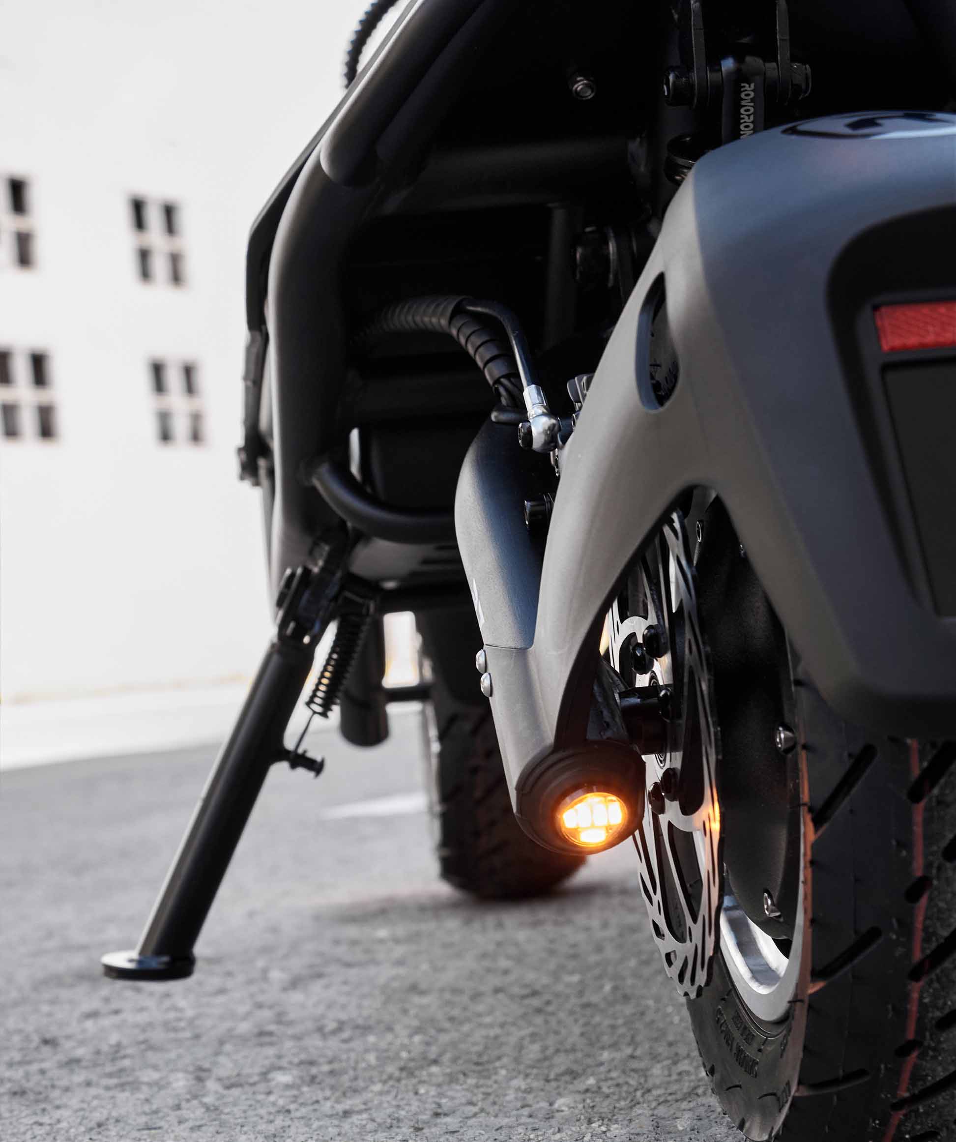 ROVORON R PRO SHOWR