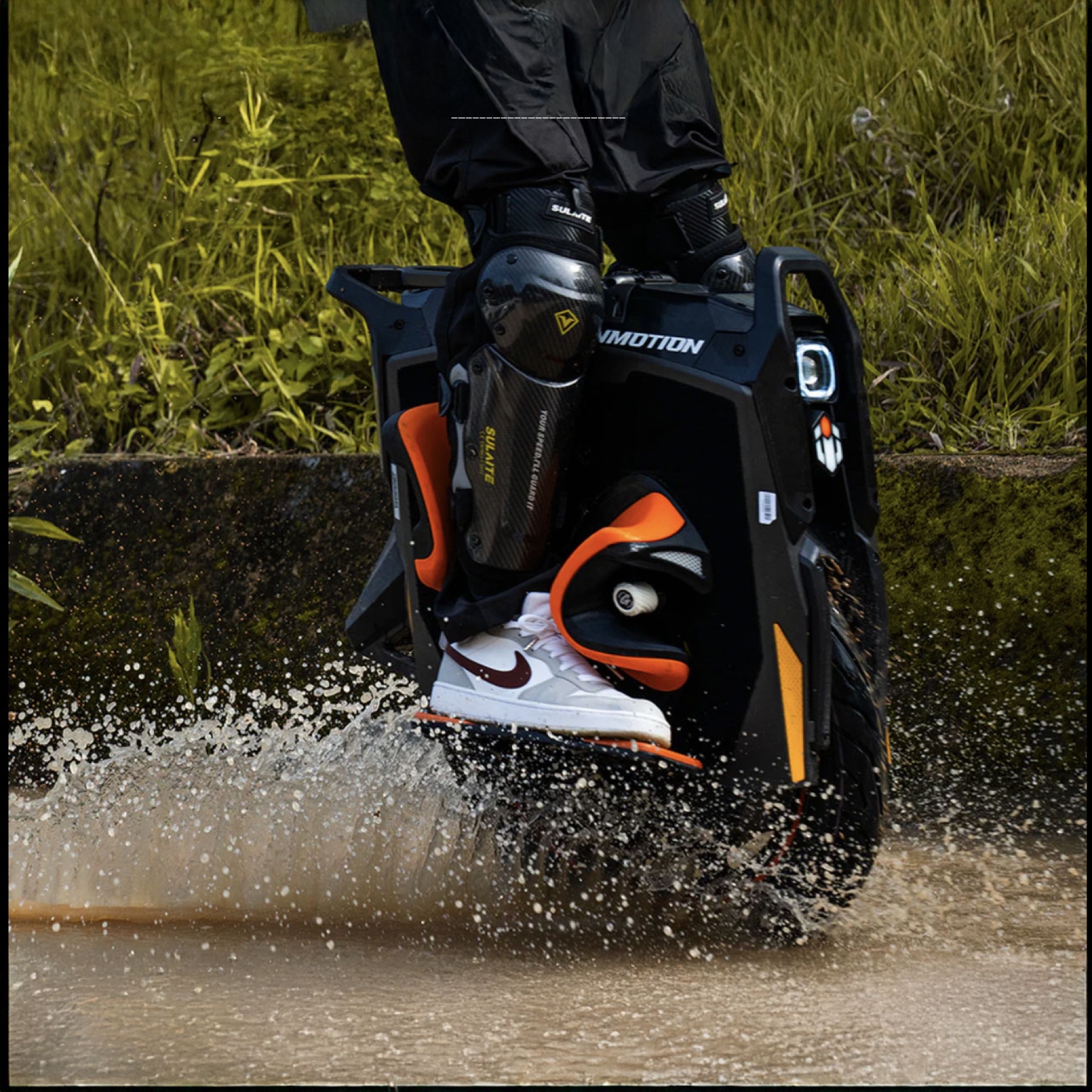 INMOTION P6 water resistance