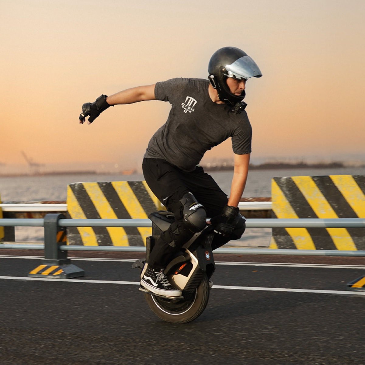 V12S rider on bridge