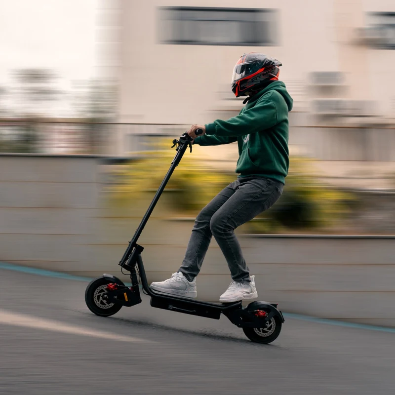 INMOTION C10 dual motor scooter at speed