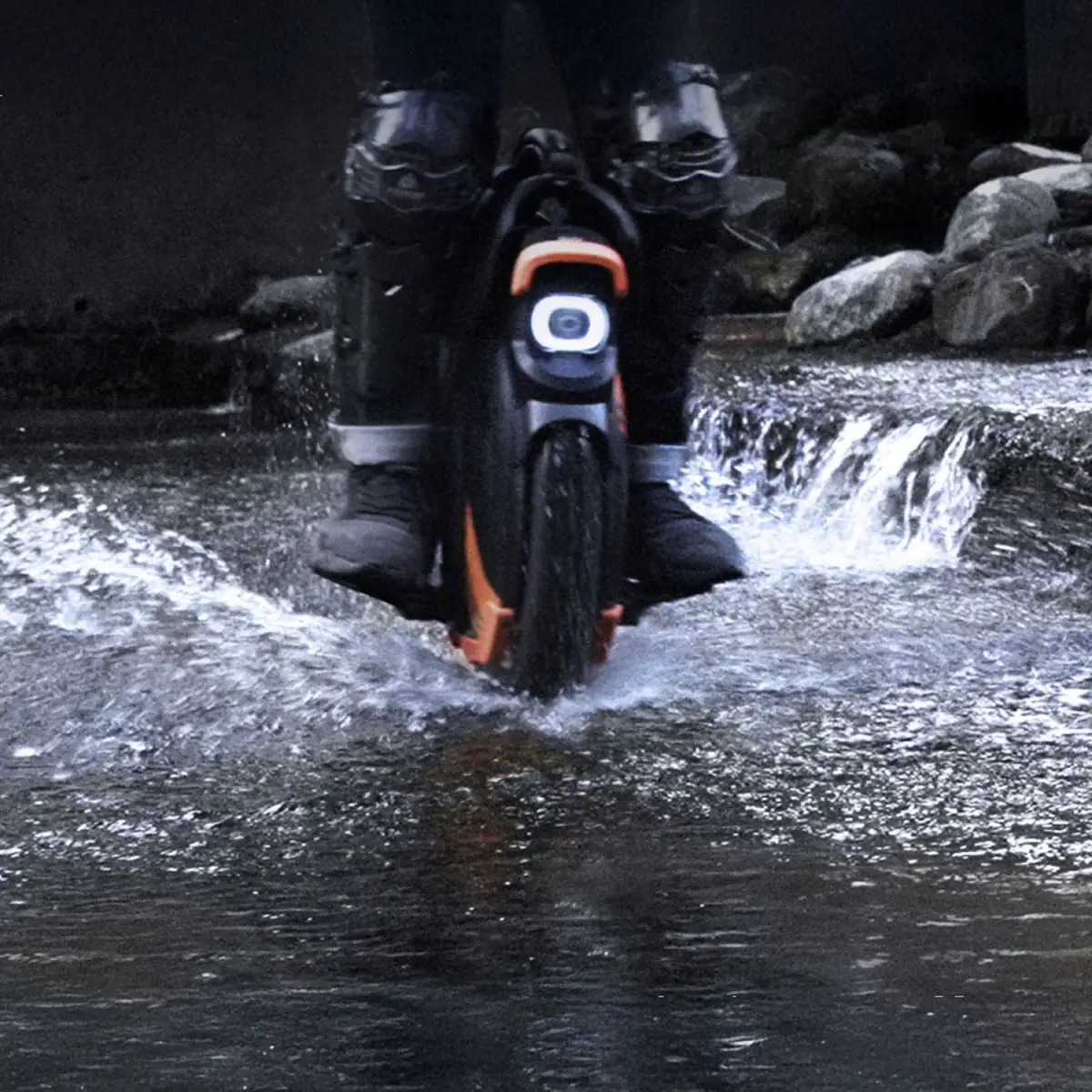 INMOTION V11Y water resistance