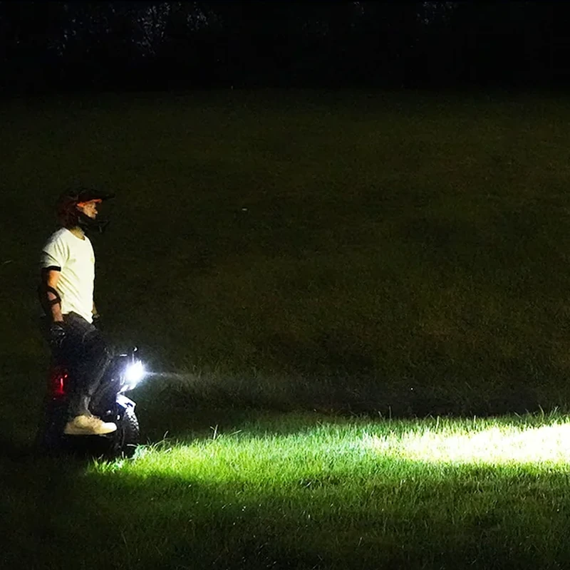 INMOTION X1 rider and headlight beam